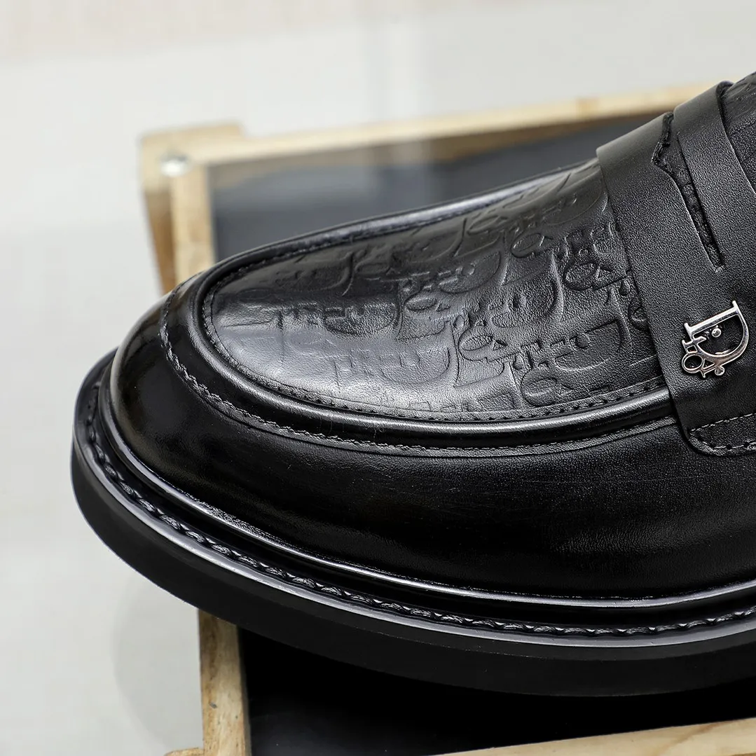 Men's shoes 💰520🕷️🕷️[Dior] Dior's new casual men's shoes are launched in Hong Kong counters. Official website 1:1 production. Italian woven cowhide + water-dyed 🐂 leather lining. Designed by European and American masters. Perfect shape to create counter quality, solid color rubber wear-resistant outsole and classic dazzling toe! Super versatile and very comfortable. High-end without losing taste, fashionable and novel! ! Absolute focus! 8 colors available! Code number 38-45……